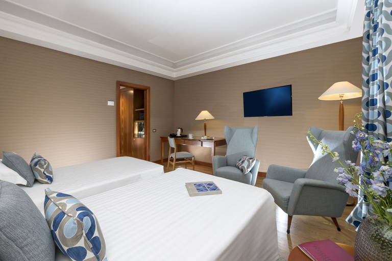 Bedroom 3, Royal Continental Hotel Naples, Napoli