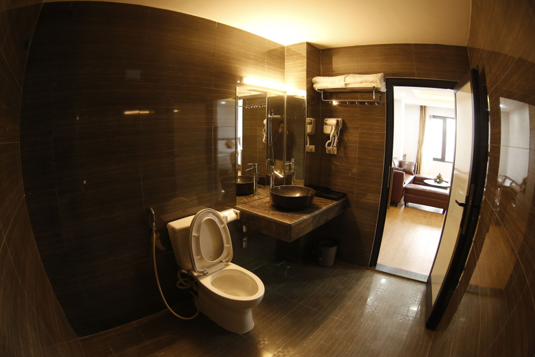 Bathroom 4, Bao Ngoc Diamond Hotel, Cao Bằng