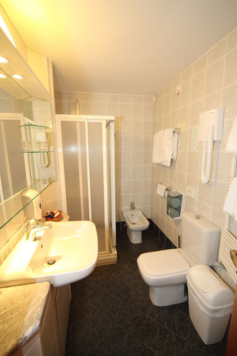 Bathroom 5, Hotel Kranjska Gora, Kranjska Gora
