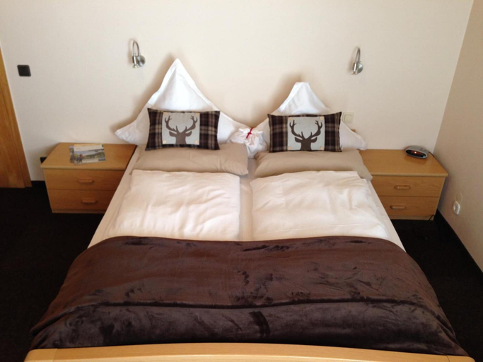 Bedroom 4, Mosel-Pension Gästehaus Christiane, Mayen-Koblenz
