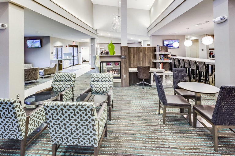 Food & Drinks 5, Residence Inn Akron South/Green, Summit