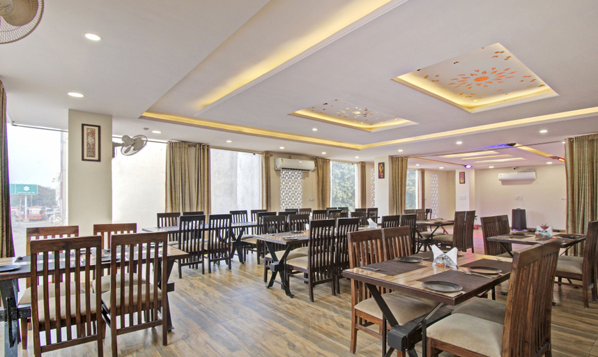 Food & Drinks 3, Hotel Rama Hindustani, Jaipur