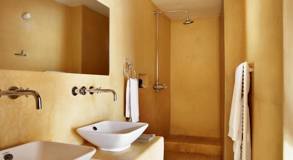 Bathroom 2, Hotel Mas de la Serra, Teruel