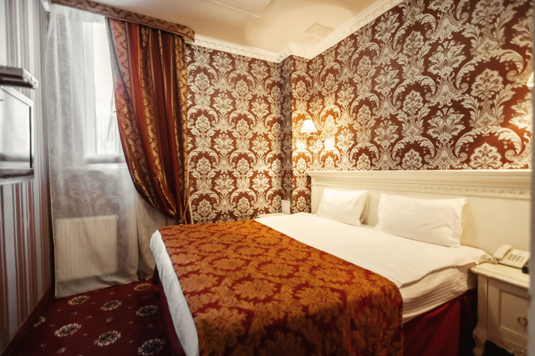 Bedroom 3, Royal Hotel De Paris, Shevchenkivs'kyi