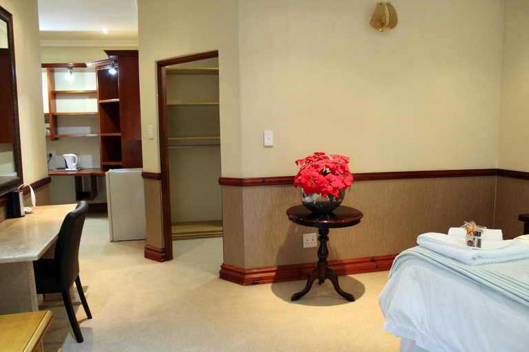 Bedroom 4, Prinshof Manor Guesthouse, City of Tshwane