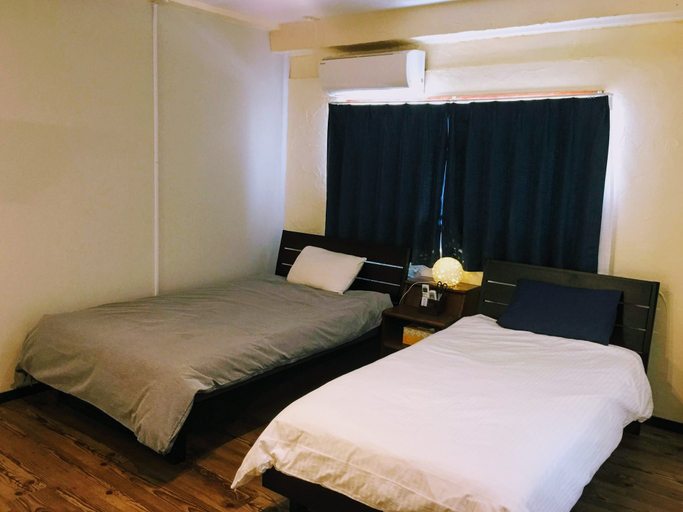 Bedroom 2, Yoron Tandy-House, Yoron