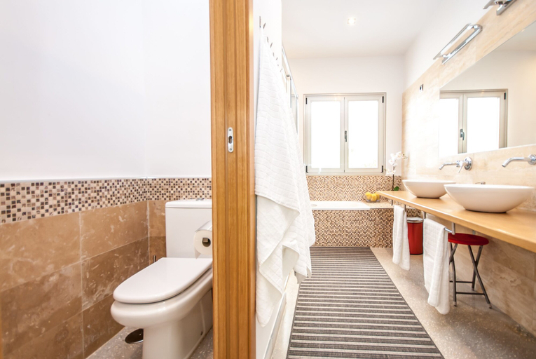 Bathroom 4, Cubo's Villa el Tejar, Málaga