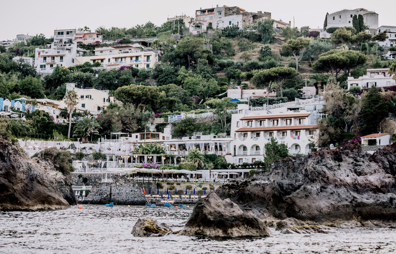 Exterior & Views 2, Strand Hotel Terme Delfini, Napoli