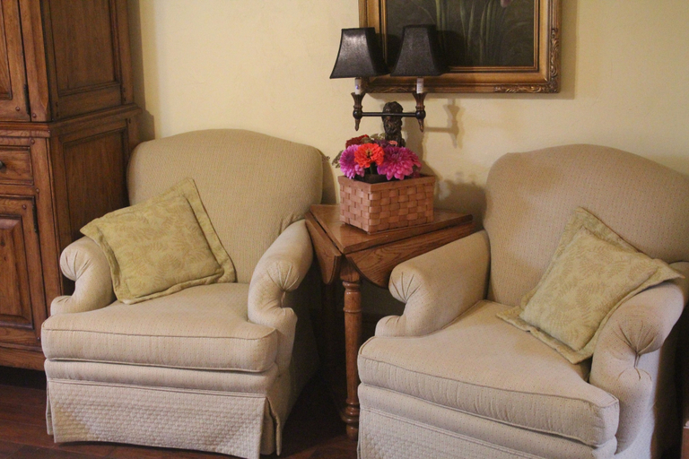 Others 4, Ridgeway Inn, Watauga