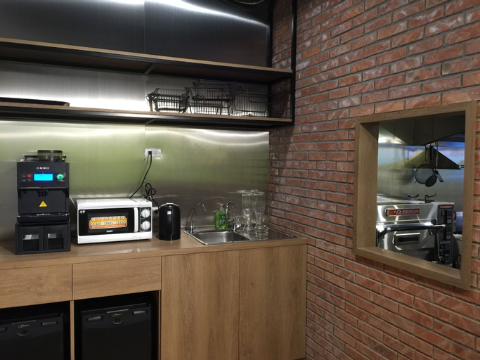 Food & Drinks 5, Energy Inn, Taipei City