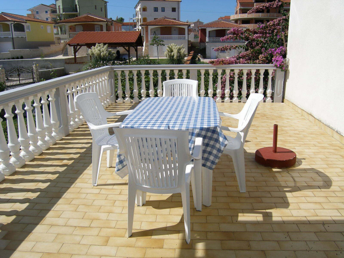Others 4, Apartments Violeta, Ližnjan
