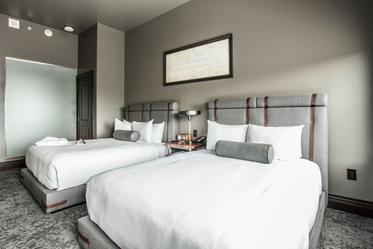 Bedroom 2, Ironworks Hotel Indy, Marion
