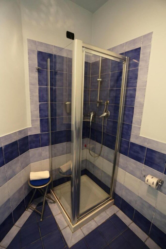 Bathroom 4, Albanuova Hotel, Reggio Di Calabria