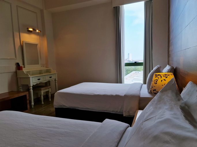 Bedroom 5