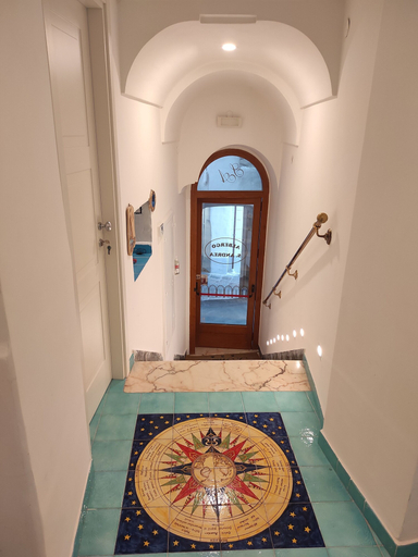 Others 5, Albergo Sant'Andrea, Salerno