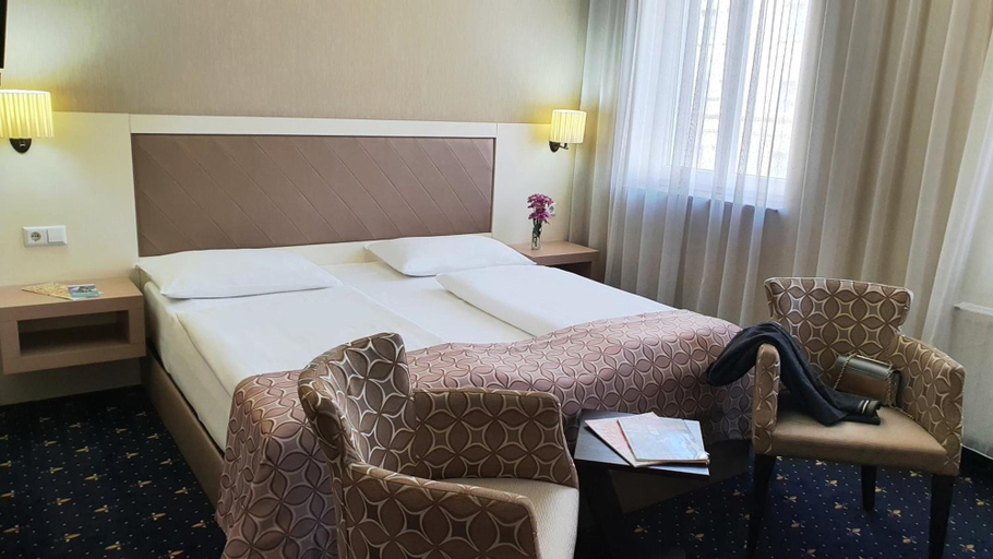 Bedroom 3, Hotel Atlas Halle, Halle (Saale)