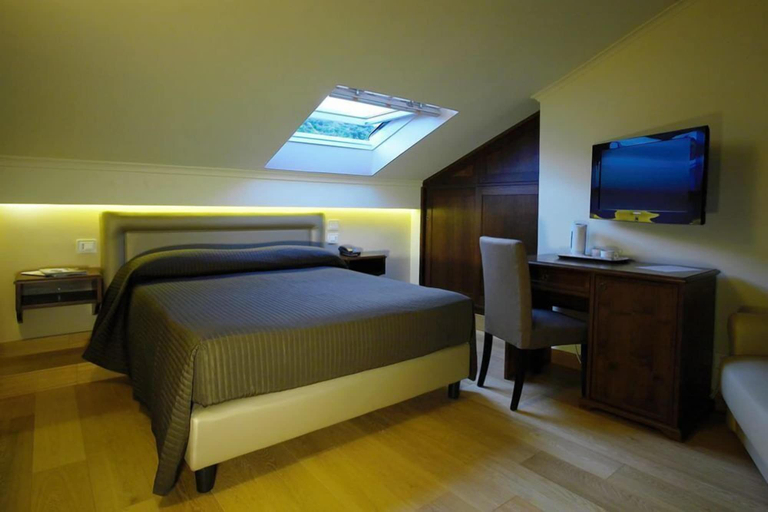 Bedroom 4, Airone Wellness Hotel, Catania