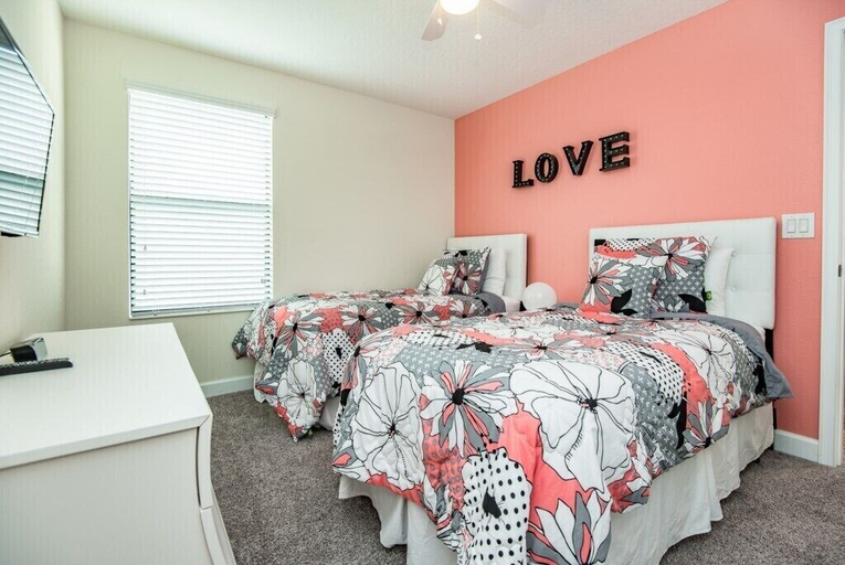 Bedroom 2, 6 Bed Villa Games Pool Spa, Polk