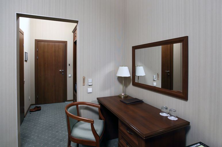 Bathroom 3, 9 Owls Hotel, Sankt-Peterburg gorsovet