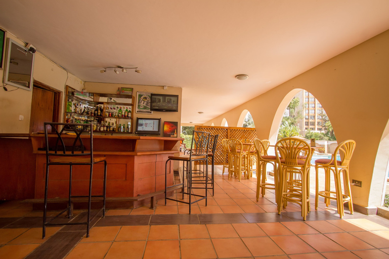 Food & Drinks 5, Sirikwa Hotel, Turbo