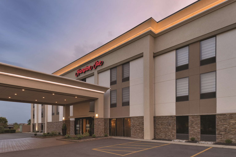 Exterior & Views 2, Hampton Inn Cincinnati/Kings Island, Warren
