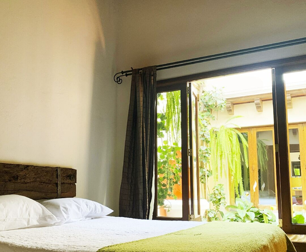 Bedroom 5, Donde Lico, Antigua Guatemala