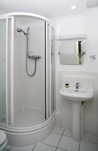 Bathroom 3, Bounty Suite Westlands House, Hampshire