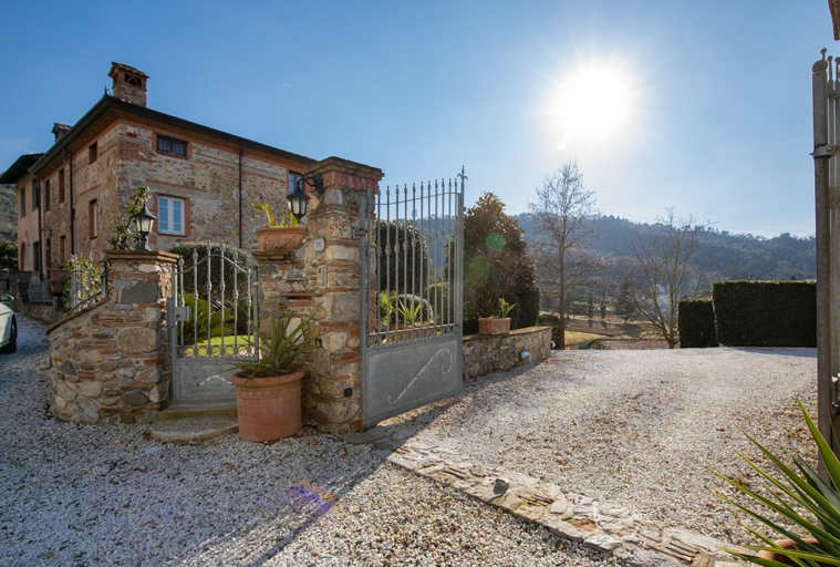 Exterior & Views 2, Casale Isidora, Lucca