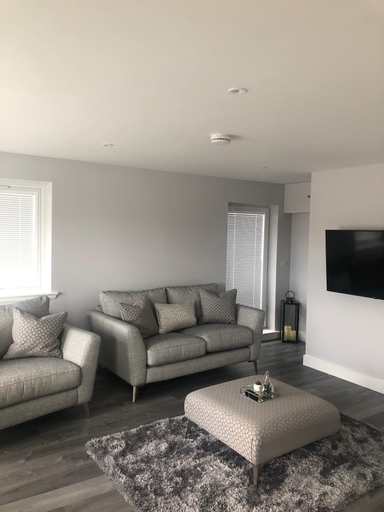 Others 5, Appin Apartment, Highland