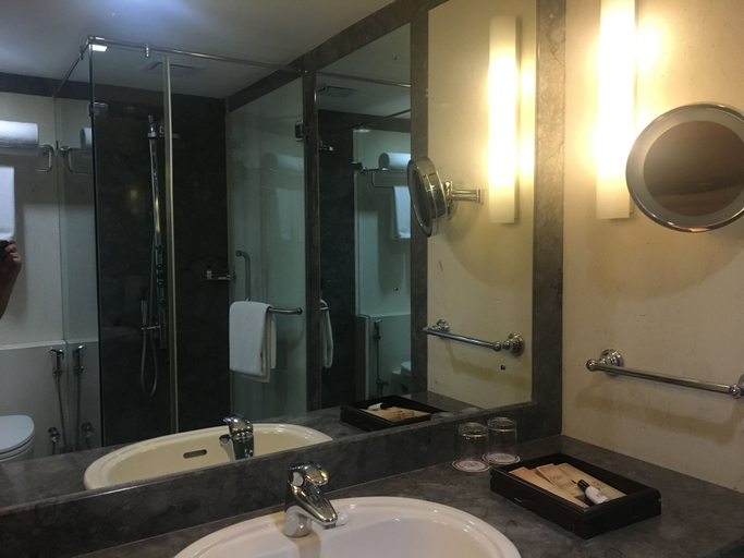 Bathroom 5, The Paul Bangalore, Bangalore