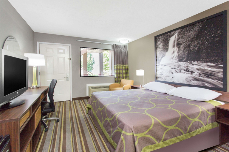 Bedroom 3, Super 8 by Wyndham Wytheville, Wythe