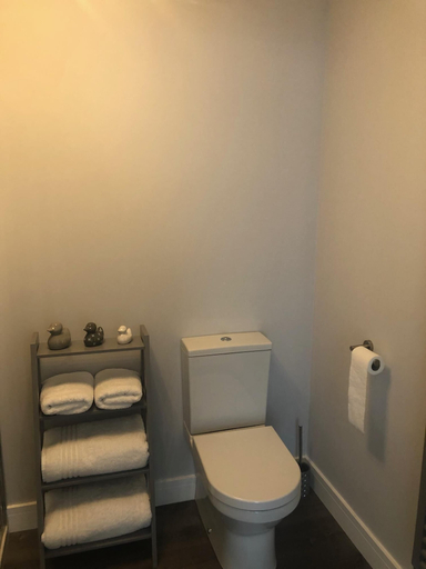 Bathroom 3, Appin Apartment, Highland