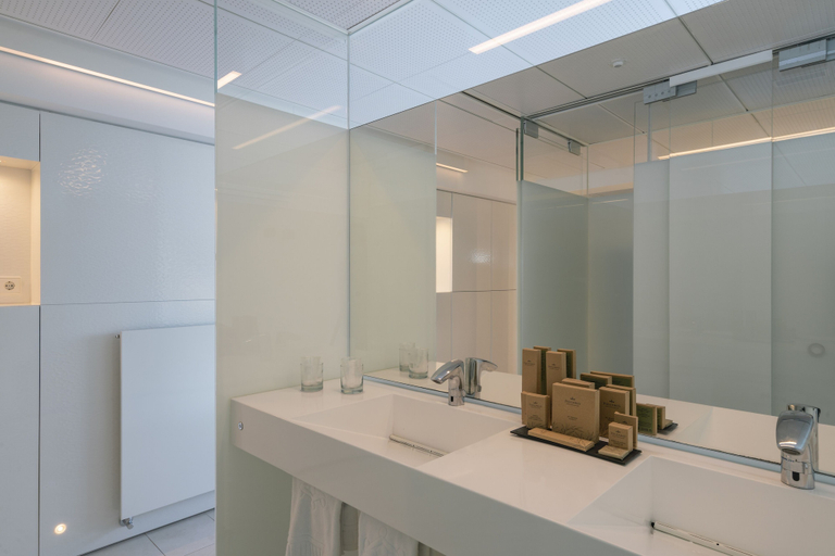 Bathroom 5, Parador de Aiguablava, Girona