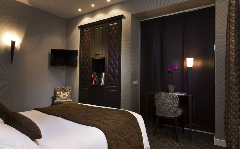 Bedroom 4, Hôtel du Prince Eugène, Paris