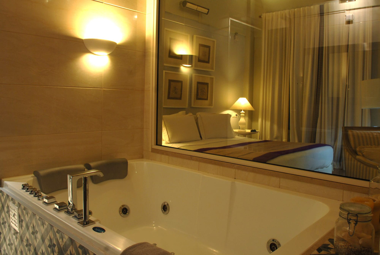 Bathroom 5, Litohoro Olympus Resort Villas & Spa, Central Macedonia