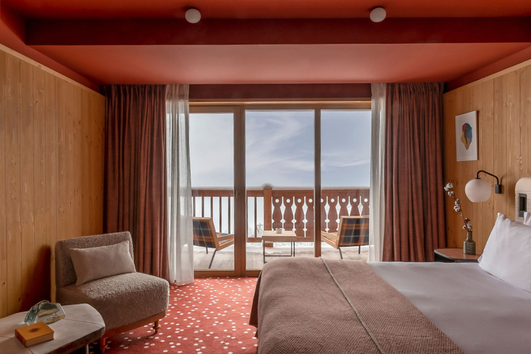 Bedroom 3, Hotel Le Coucou Meribel, Savoie