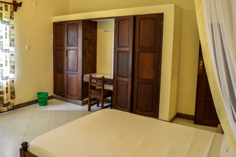 Bedroom 3, Platinum Hotel, Kisauni