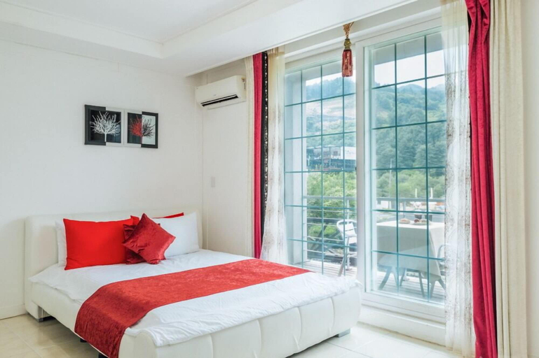 Bedroom 3, Haneul mok Pension, Gapyeong