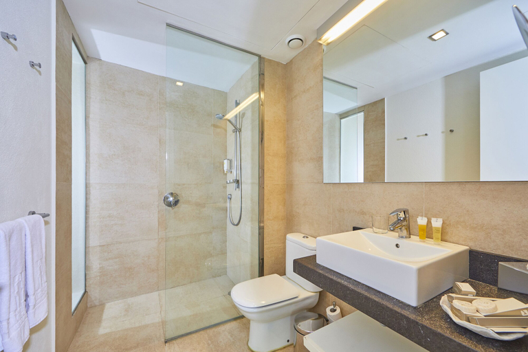 Bathroom 5, Santa Clara Urban Hotel & Spa, Baleares