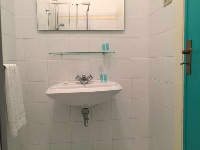 Bathroom 4, Hotel Castelsardo Domus Beach, Sassari