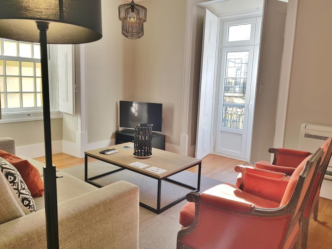 Others 5, Lisbon Finestay Bica, Lisbon