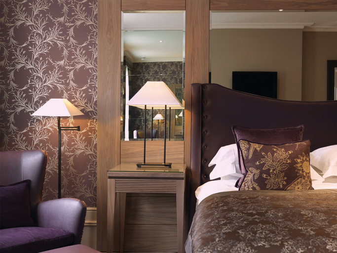 Bedroom 2, Macdonald Windsor Hotel, Slough