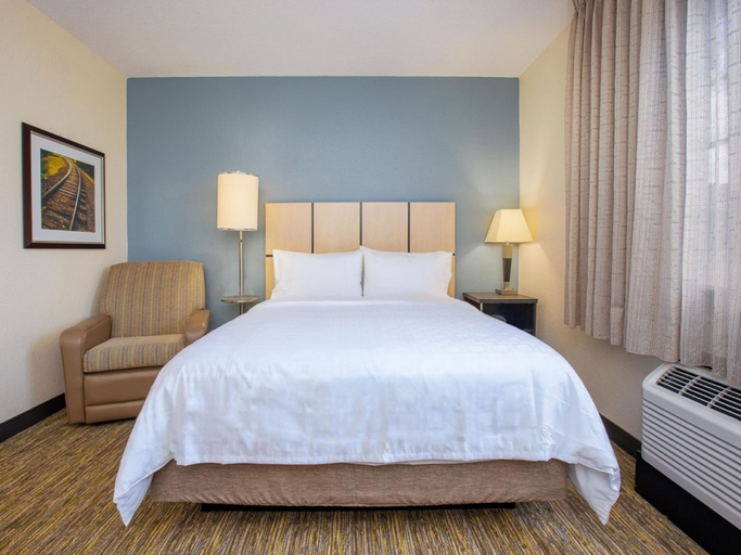 Bedroom 3, MainStay Suites Kansas City Overland Park, Kansas City