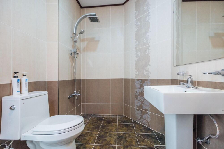 Bathroom 4, Haneul mok Pension, Gapyeong