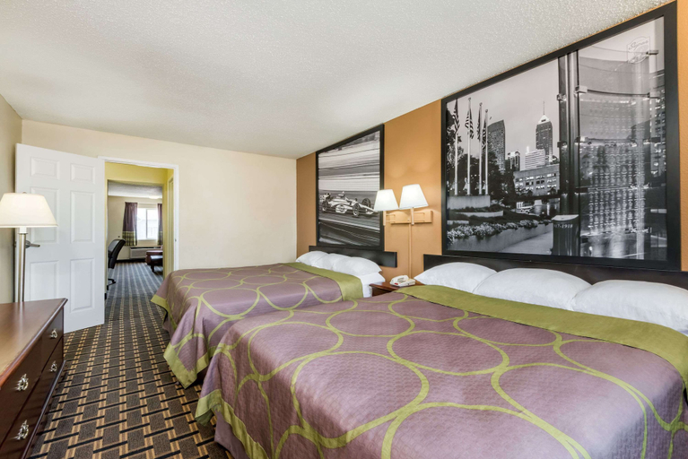 Bedroom 3, Super 8 by Wyndham Indianapolis/NE/Castleton Area, Indianapolis