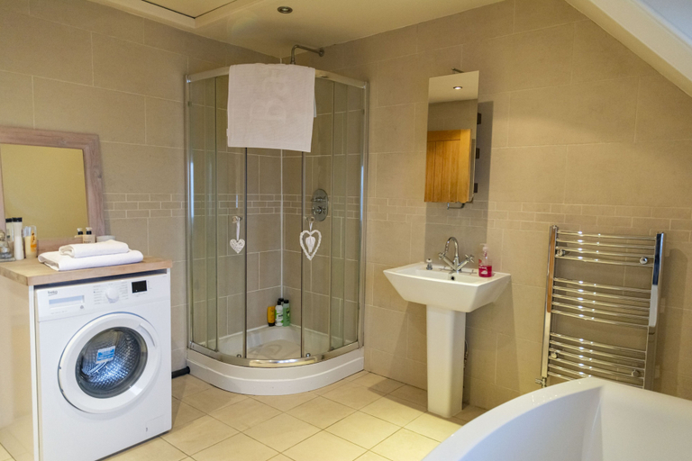 Bathroom 4, The Apartment No 2 The Old Red King Pub, Bury
