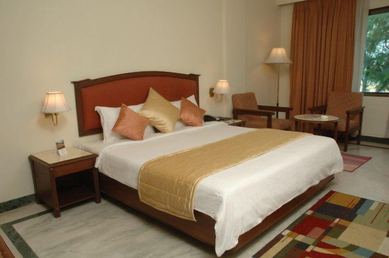 Bedroom 3, Radha Regent, Chennai