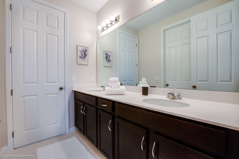Bathroom 3, 7 Bed 5 Ba Villa with Games, Pool & Spa, Osceola