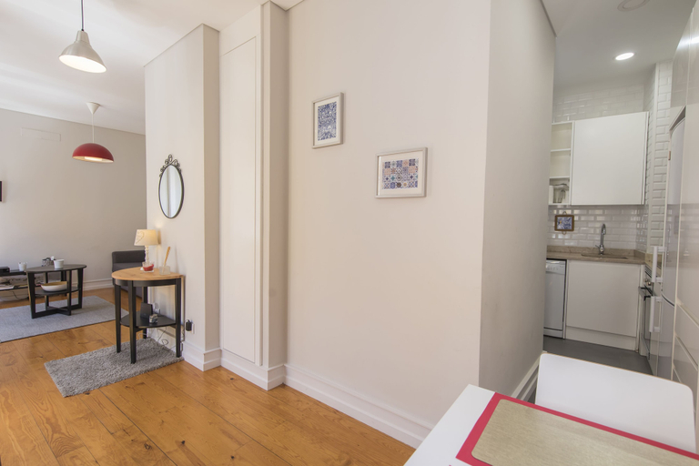 Others 5, Cozy Flat in the Heart of Alfama, Lisbon