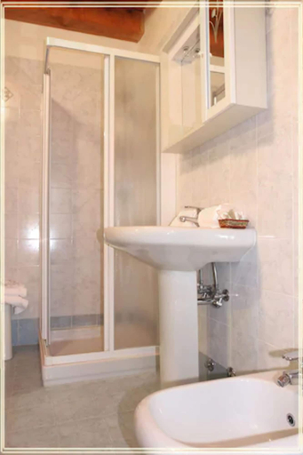 Bathroom 5, Country House Country Club, Venezia